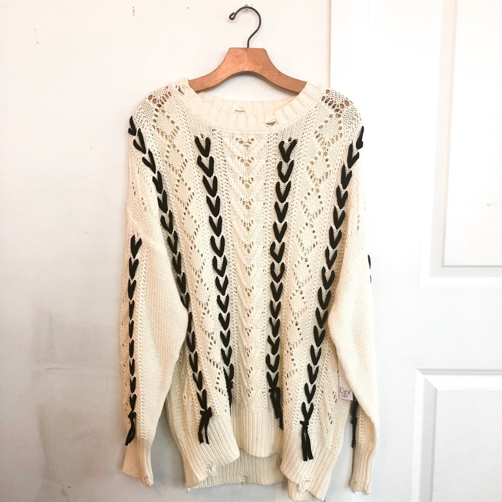 Dex Oversized Sweater - Picture 4 of 5